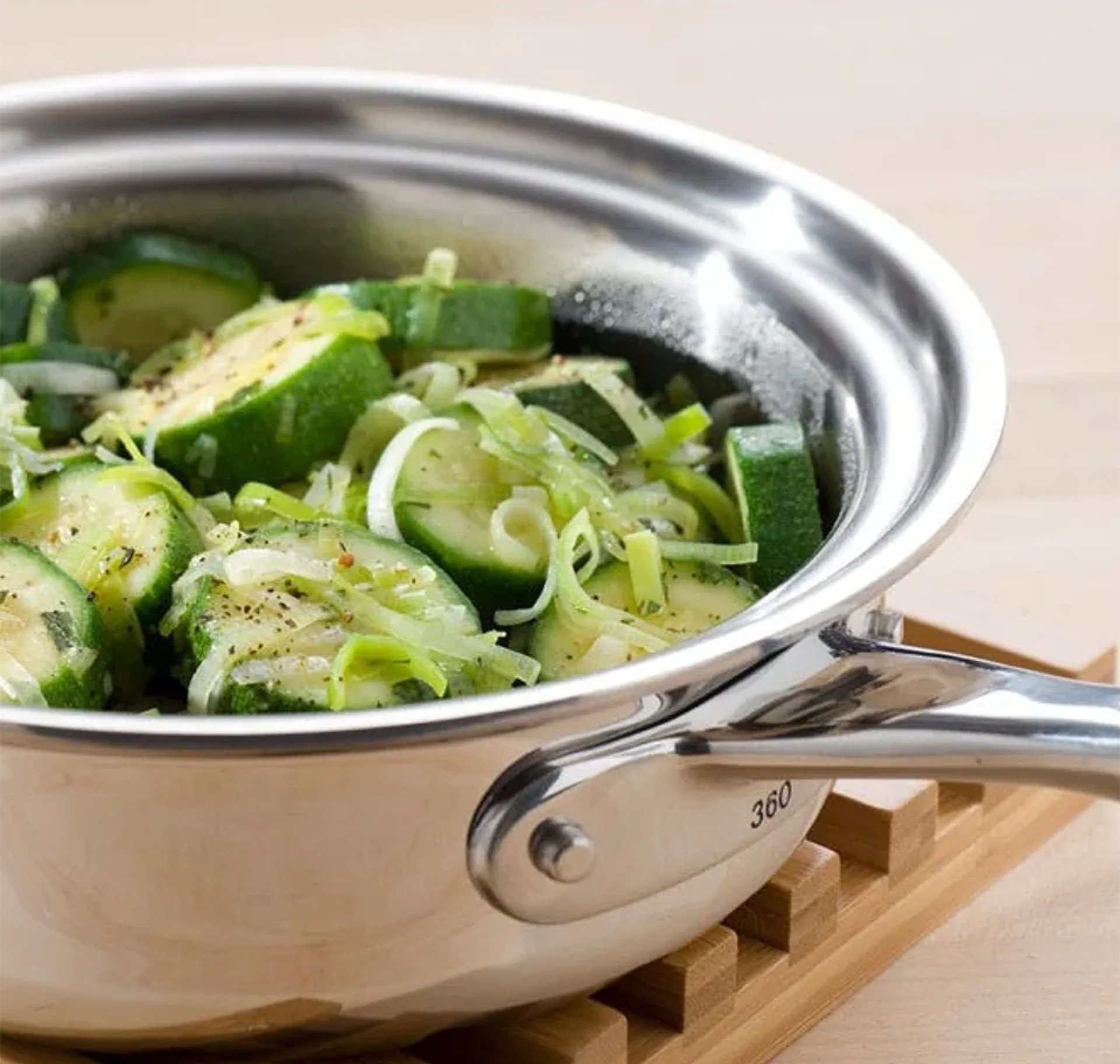 1 Quart Saucepan with Cover - Videowise Test - Image 4